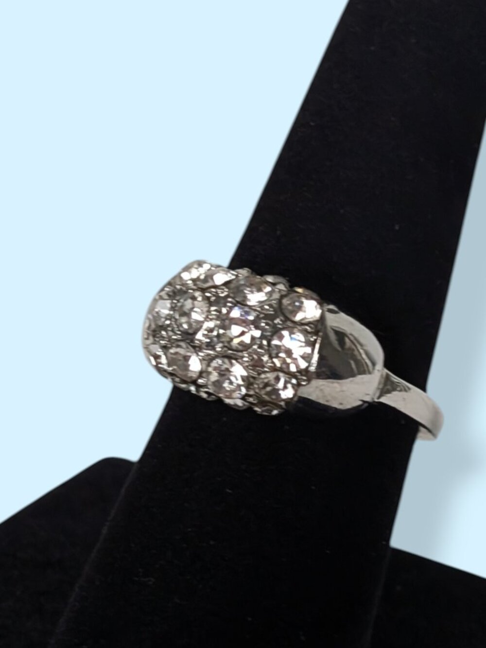 Rounded Front White Rhinestone Ring - Picture 2 of 6